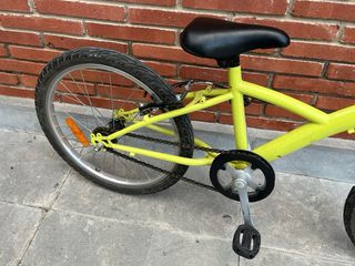 Bicicleta infantil amarilla