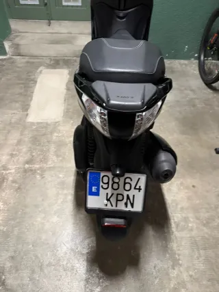 Piaggio Beverly 300 Negra