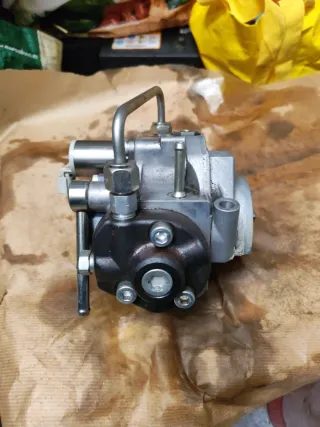 Bomba de alta Toyota 2210-0R040 Denso