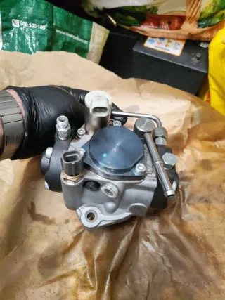Bomba de alta Toyota 2210-0R040 Denso