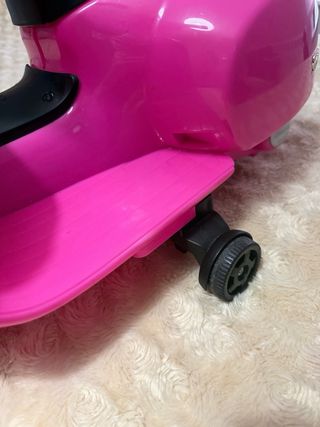 Vespa rosa infantil