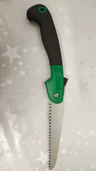 Sierra de jardín plegable