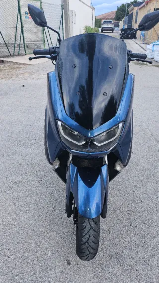 Yamaha NMAX 125 Azul/Negro