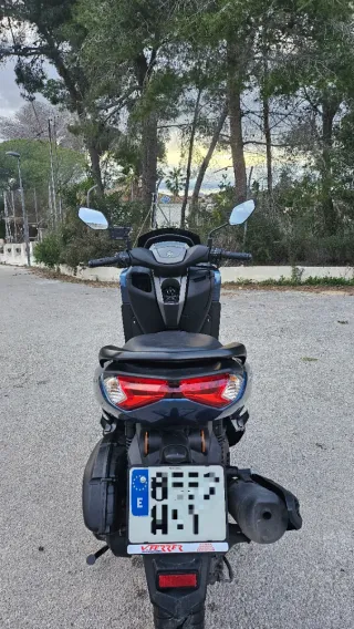Yamaha NMAX 125 Azul/Negro