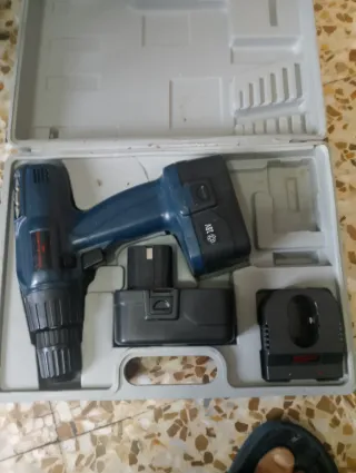 Taladro Atornillador Batería 18V + Cargador
