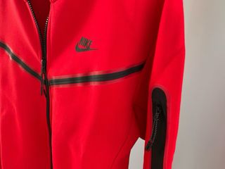 Sudadera NIKE Tech Fleece Windrunner