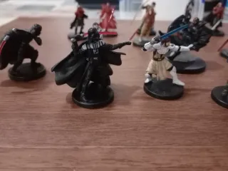 Lote 35 Figuras miniatura Star Wars