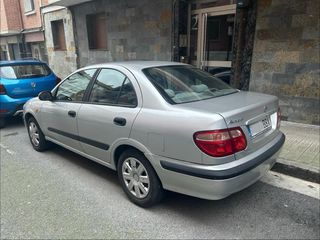Nissan Almera 2000