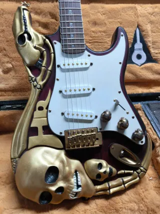 Guitarra Calaveras Luthier  Antonio Otsai
