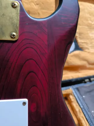 Guitarra Calaveras Luthier  Antonio Otsai