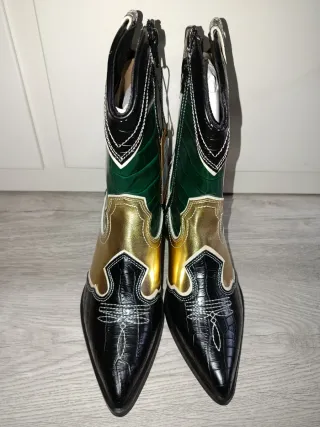 Botines cowboy verdes, negros y dorados talla 37