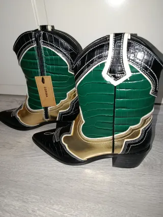 Botines cowboy verdes, negros y dorados talla 37