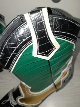 Botines cowboy verdes, negros y dorados talla 37