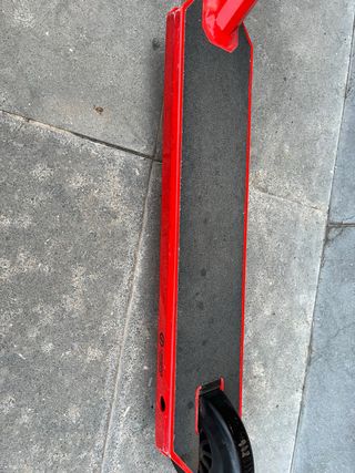 Patinete infantil rojo