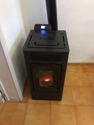 Estufa Pellet Bronpi Kira Negra