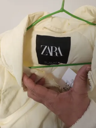 Chaqueta Zara Beige Corta Cremallera