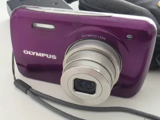 Cámara Olympus VH-210 14MP Zoom 5x + Accesorios