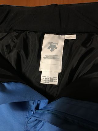 Equipo completo de sky. Cazadora, pantalón y botas