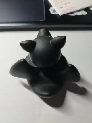 Pato de goma demonio negro