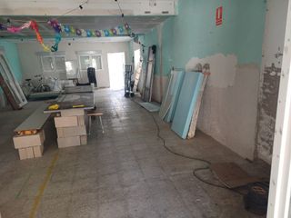 LOCAL COMERCIAL CON PATIO