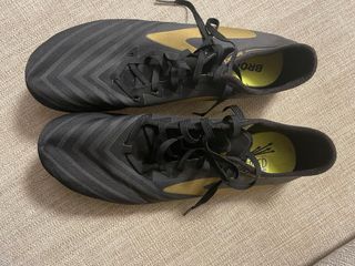 Zapatillas Brooks QWK III Clavos Velocidad