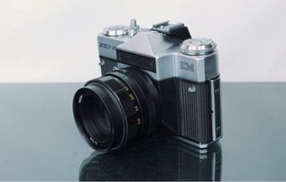 Zenit EM Cámara Analógica