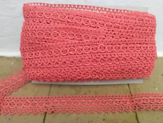 Punta de encaje color coral