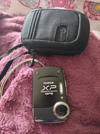 Cámara Fujifilm XP GPS Sumergible