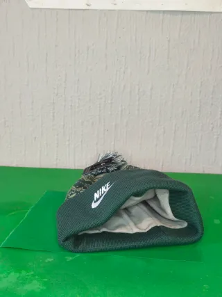 Gorro de invierno Nike beanie winter knit green