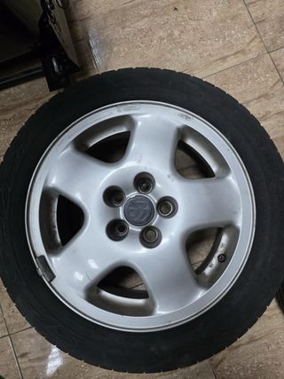 Llantas Volkswagen 15” 5x100 con neumaticos