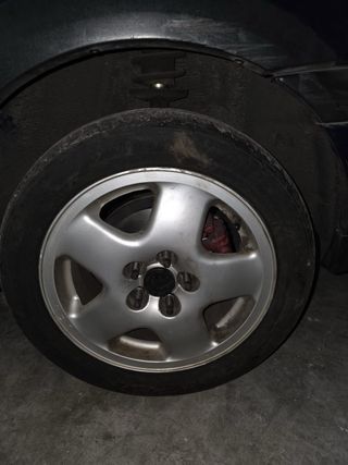 Llantas Volkswagen 15” 5x100 con neumaticos