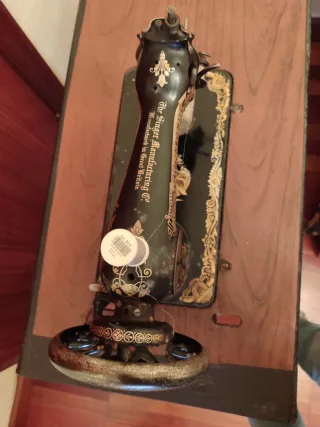 Máquina de coser Singer antigua