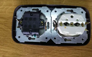 Enchufes e Interruptores Varios