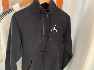 Sudadera EMPORIO ARMANI + Jordan de REGALO