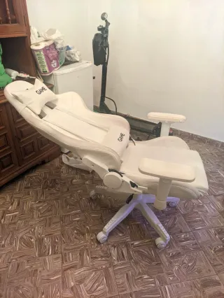 Silla Gaming GAME Blanca con Luces RGB