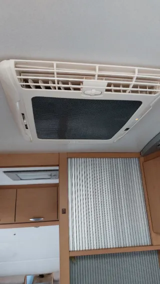 Caravana Knaus Sudwind 500 EU - Camas Gemelas