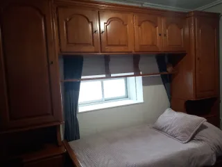 Dormitorio juvenil puente madera pino