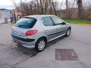 Peugeot 206 2002