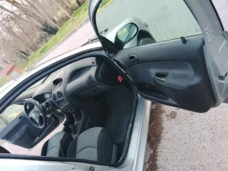 Peugeot 206 2002