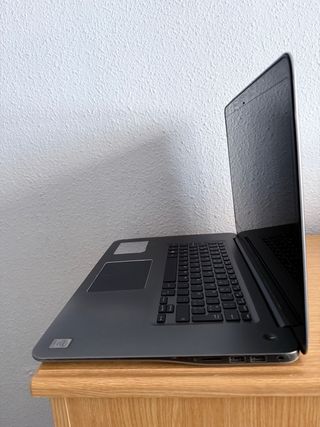 Portatil Dell 17’’ i7 tactil 500GB + ofice 2019