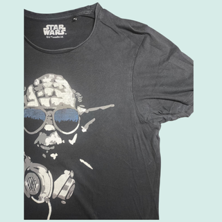 Camiseta Star Wars Yoda DJ negra M oficial