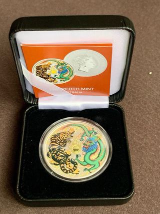 Plata 1 oz 2018 Tigre y Dragón Coloreada