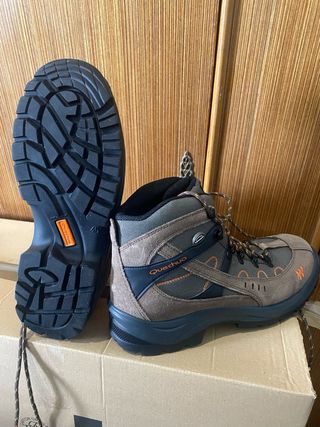 Botas de montaña Quechua