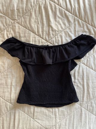 Top Bardot Nero Bershka