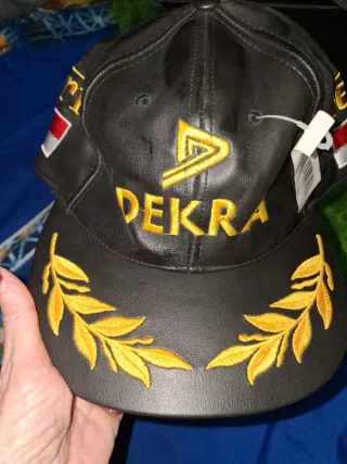 Tris berretti DEKRA neri