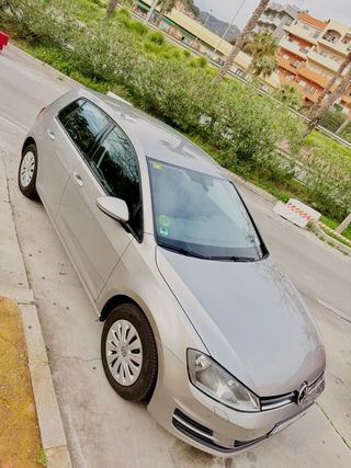 Volkswagen Golf TSI