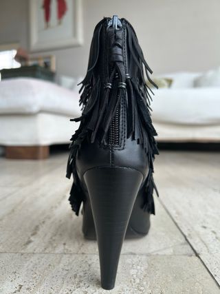 Botines Ash Flecos Negros