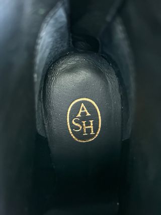 Botines Ash Flecos Negros
