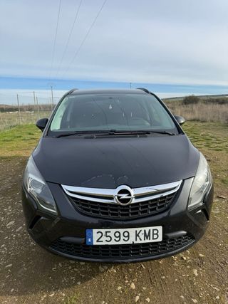 Opel Zafira Tourer 2015