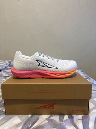 Zapatillas Altra Blancas y Rosas